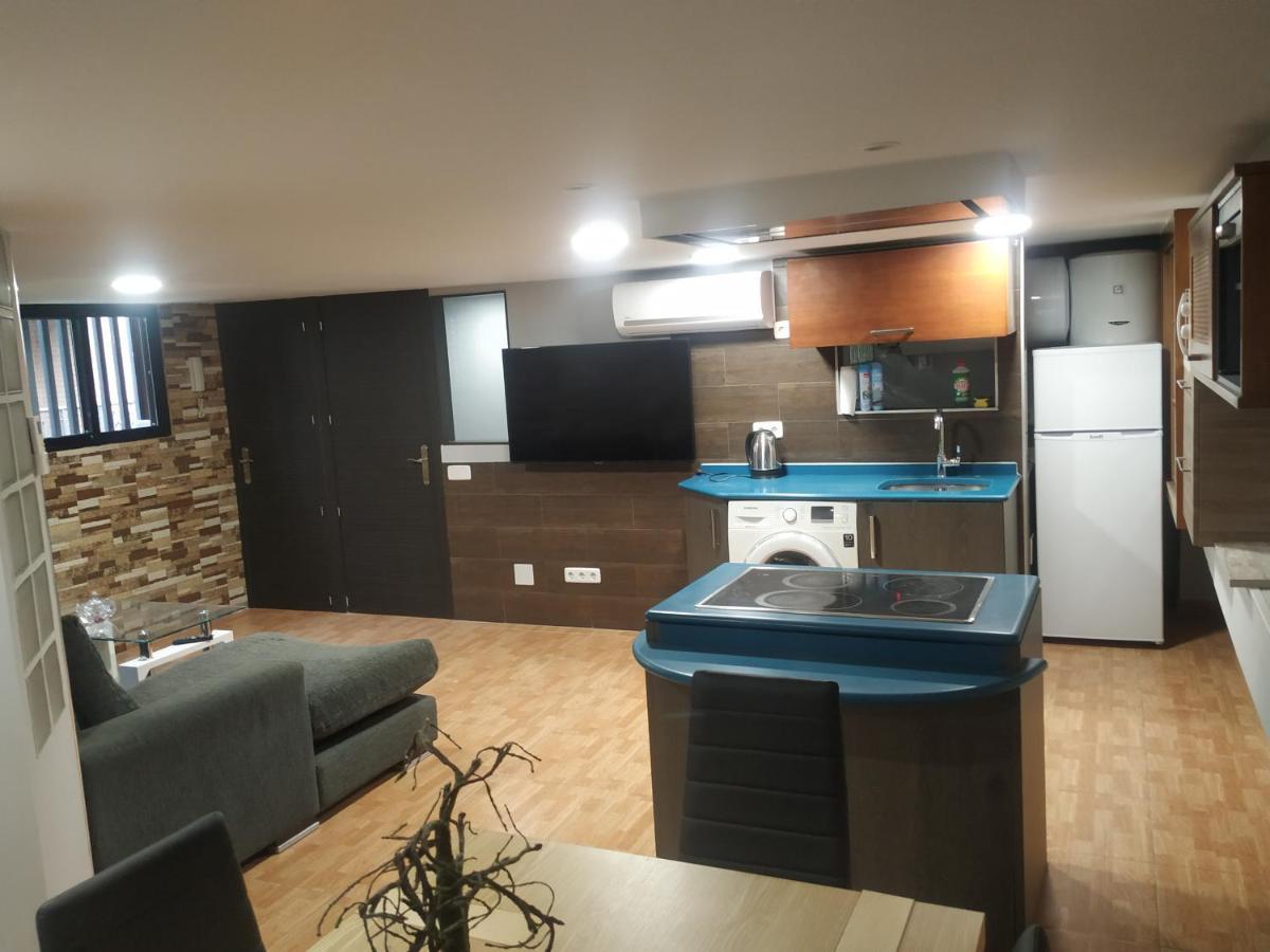 Apartamentos Deluxe Barajas Madrid Luaran gambar