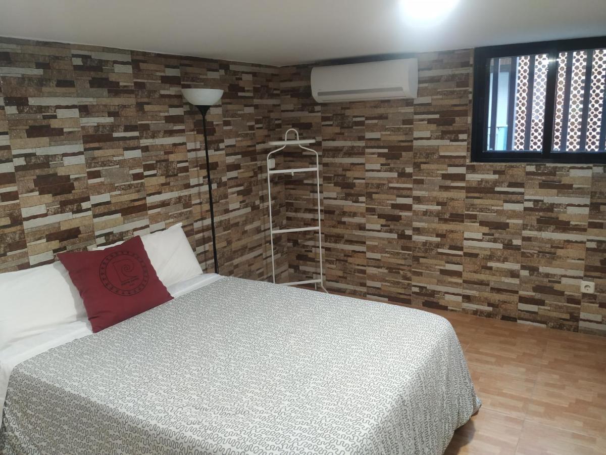 Apartamentos Deluxe Barajas Madrid Luaran gambar