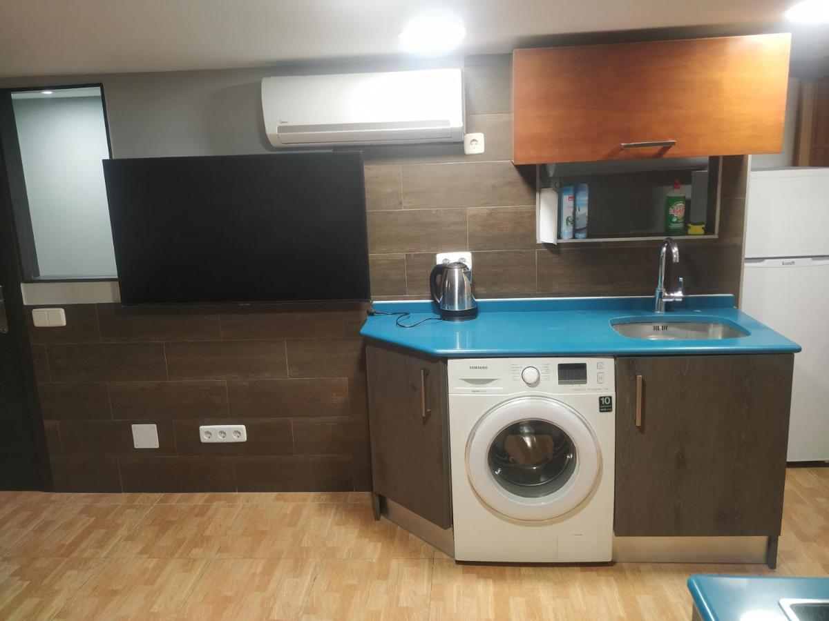 Apartamentos Deluxe Barajas Madrid Luaran gambar