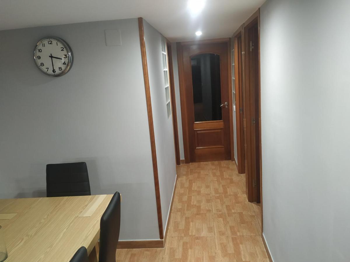 Apartamentos Deluxe Barajas Madrid Luaran gambar
