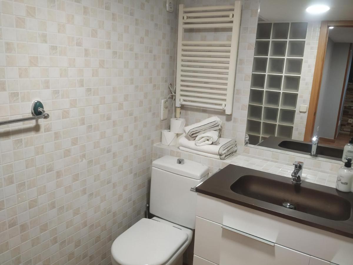 Apartamentos Deluxe Barajas Madrid Luaran gambar