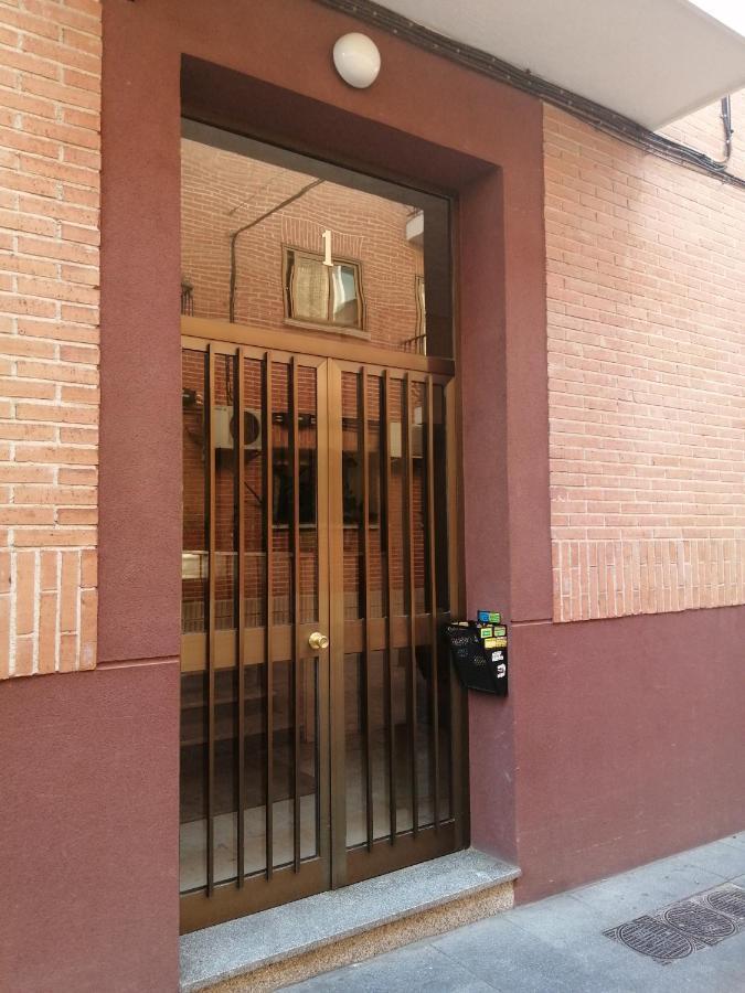 Apartamentos Deluxe Barajas Madrid Luaran gambar