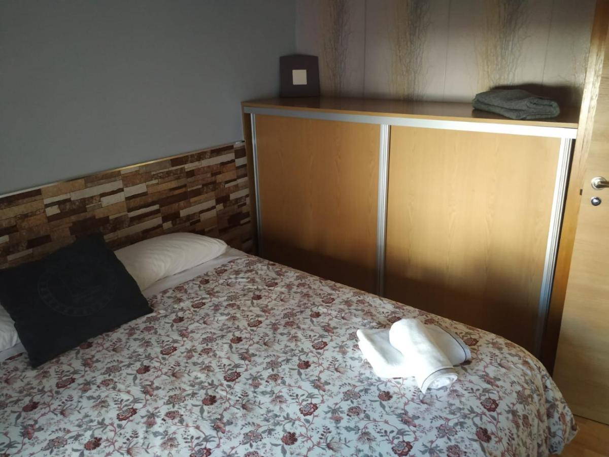 Apartamentos Deluxe Barajas Madrid Luaran gambar