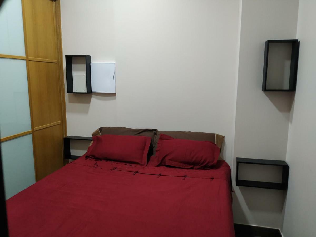 Apartamentos Deluxe Barajas Madrid Luaran gambar