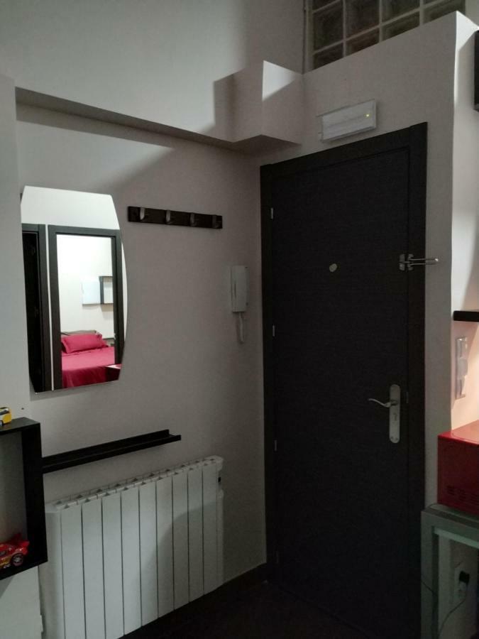 Apartamentos Deluxe Barajas Madrid Luaran gambar