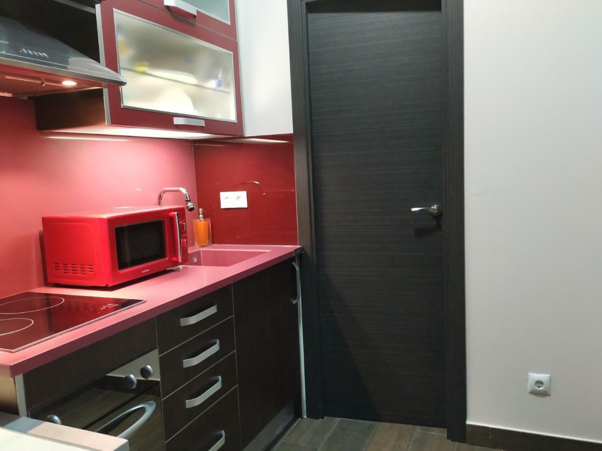 Apartamentos Deluxe Barajas Madrid Luaran gambar