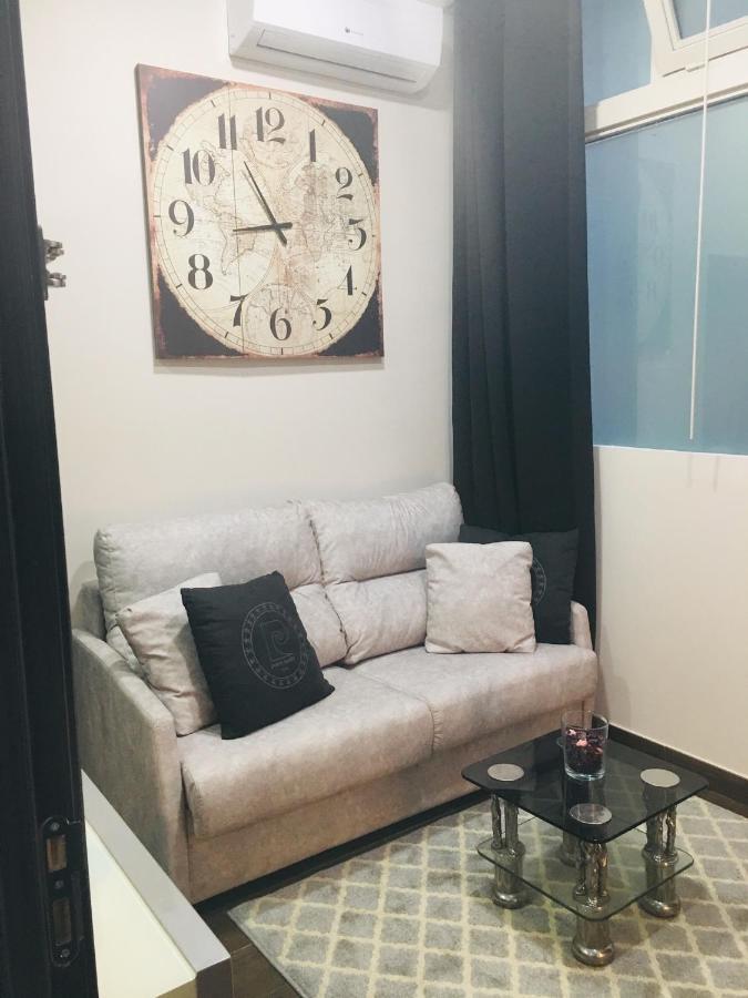Apartamentos Deluxe Barajas Madrid Luaran gambar